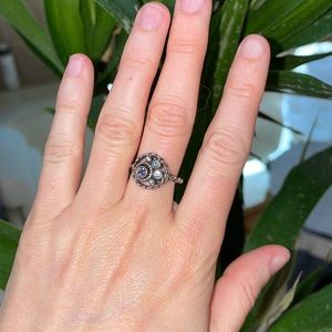 Brighton Round multi stone setting Silver Ring size 7